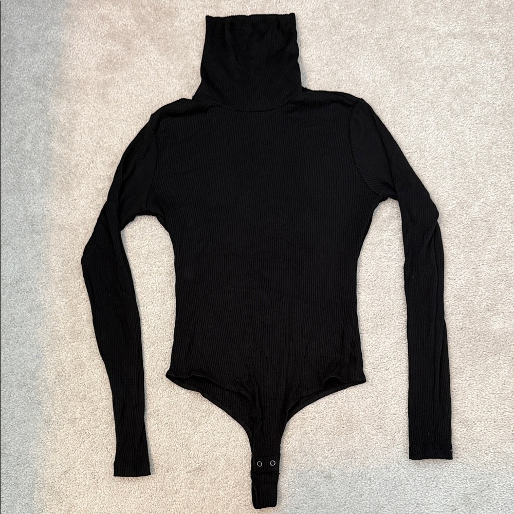 Z Supply M ribbed black turtleneck bodysuit